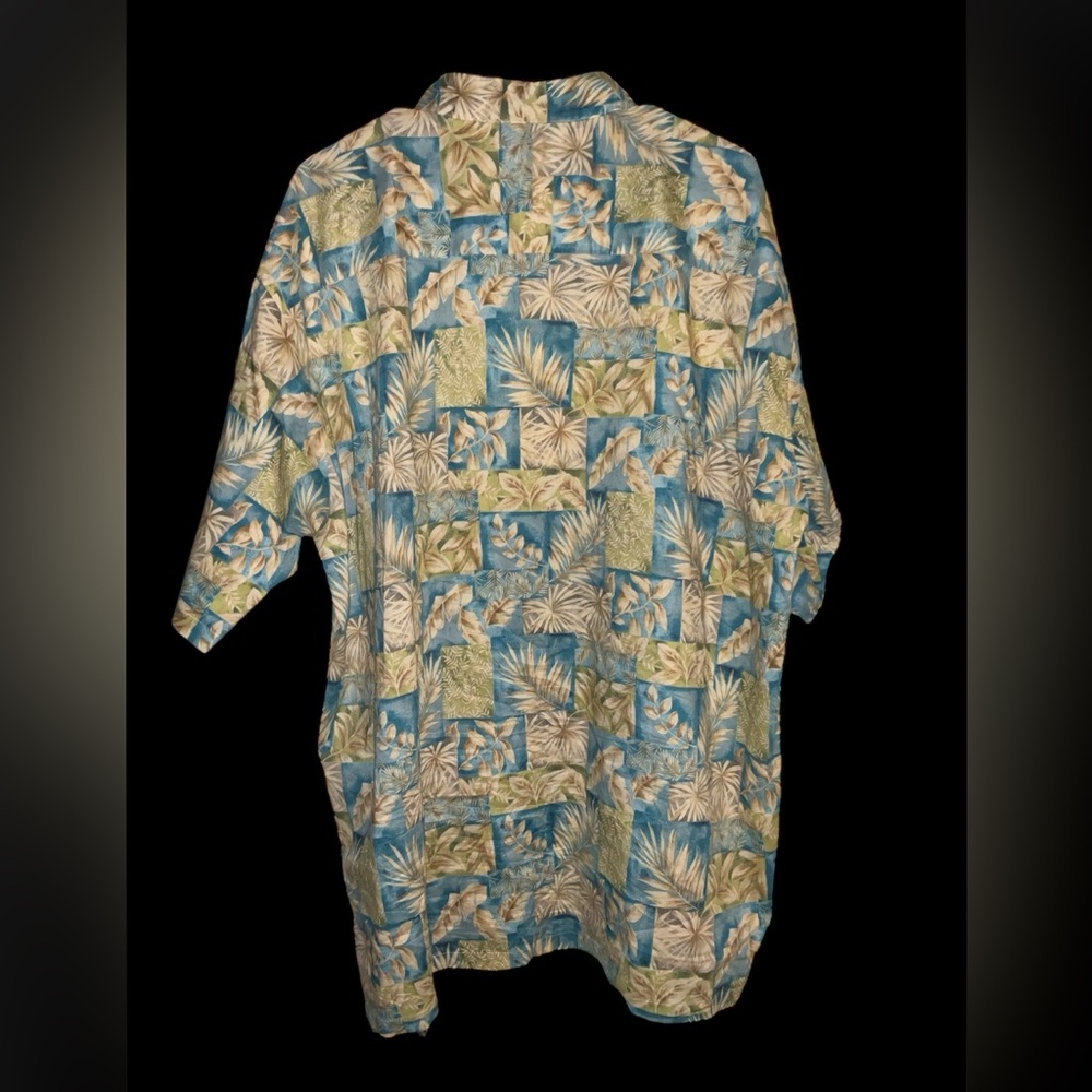 Shirt - Picture 2 of 4
